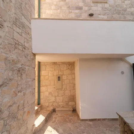 Apartman Crystal Sea Sutivan