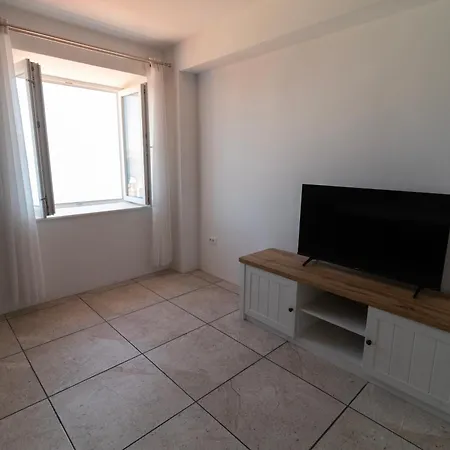 Crystal Sea Apartment